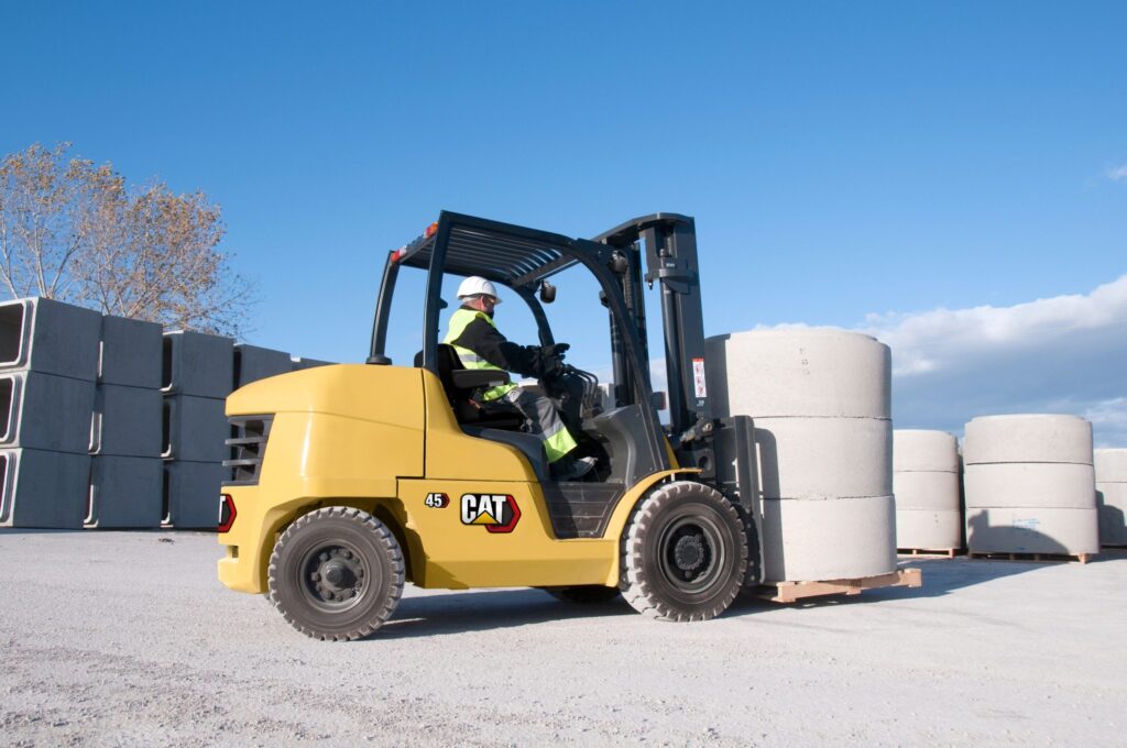 Carretillas Elevadoras: Potencie su Maquinaria