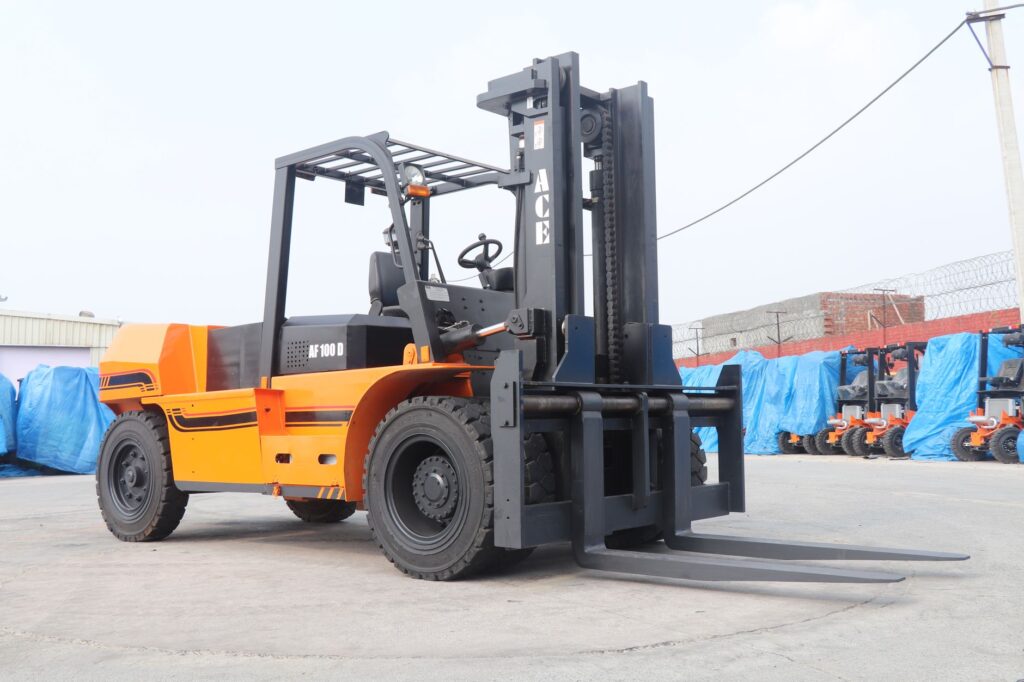 A 10-ton ACE AF 100 D diesel forklift parked outdoors in an industrial yard.